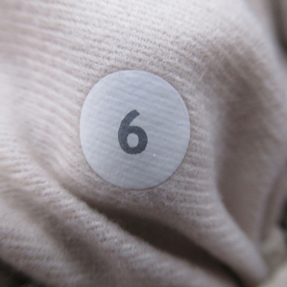 Lululemon The Fluffiest Vest Cashew / Coast Camo Butter Pink Multi Size 6 - Picture 5 of 12